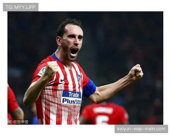 朗斯主帅萨奇的战术改革 从三后卫到四后卫体系转变