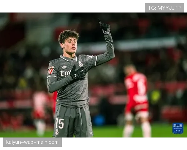 皇马中场楚阿梅尼缺阵影响拦截效率 赫罗纳反击中埃切维里远射扳平 皇马中场楚阿梅尼缺阵影响拦截效率 赫罗纳反击中埃切维里远射扳平